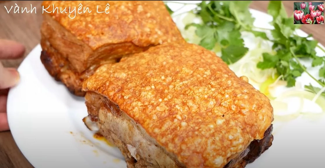 Thịt heo quay bằng nồi chiên không dầu Air Fryer - Vanh Khuyen