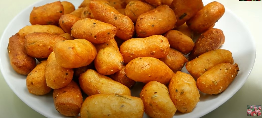 Bánh khoai tây kén - Vanh Khuyen